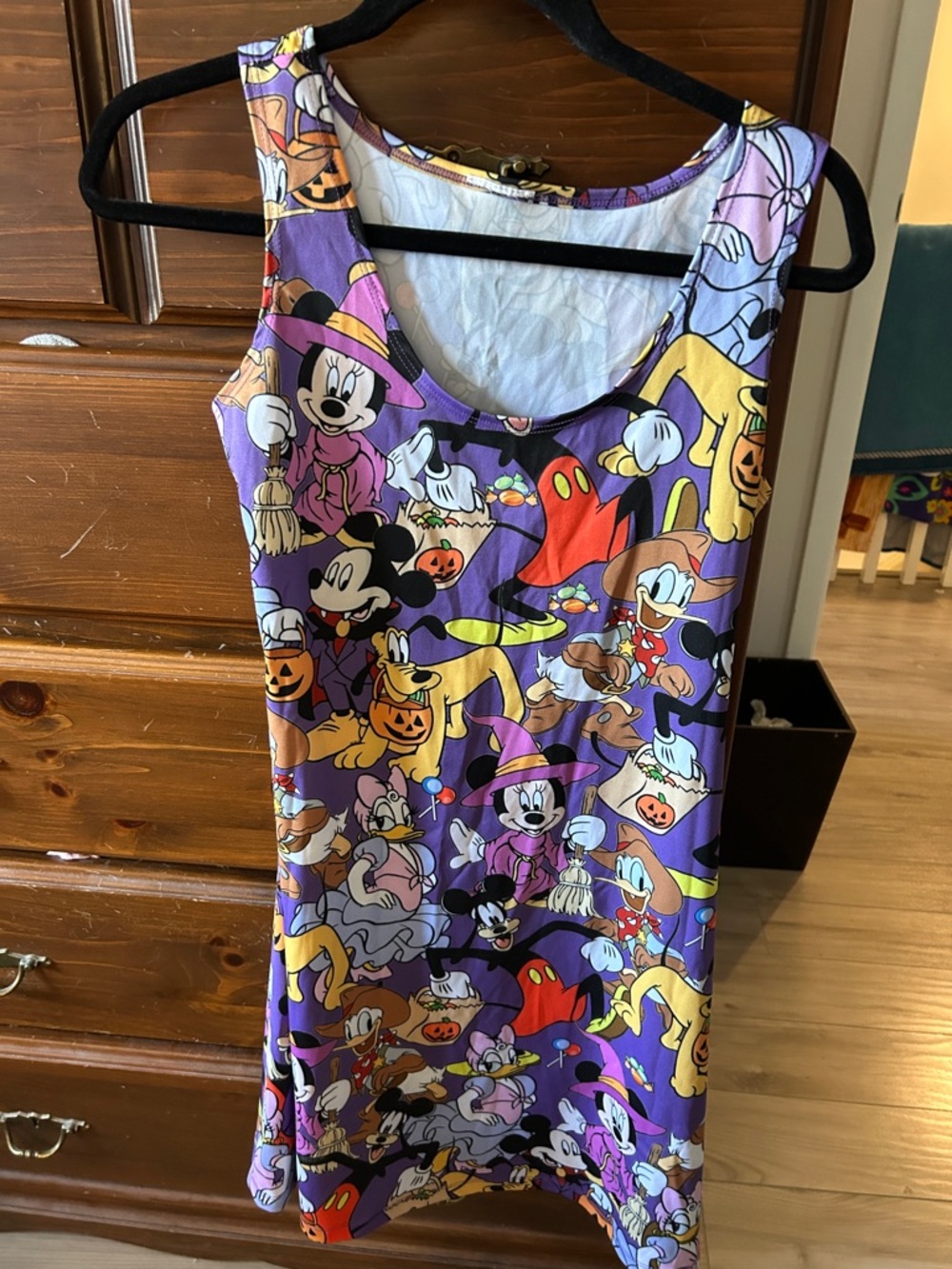 Disney Halloween dress Mickey Mouse, Minnie Donald Pluto, Daisy, Goofy L NWOT